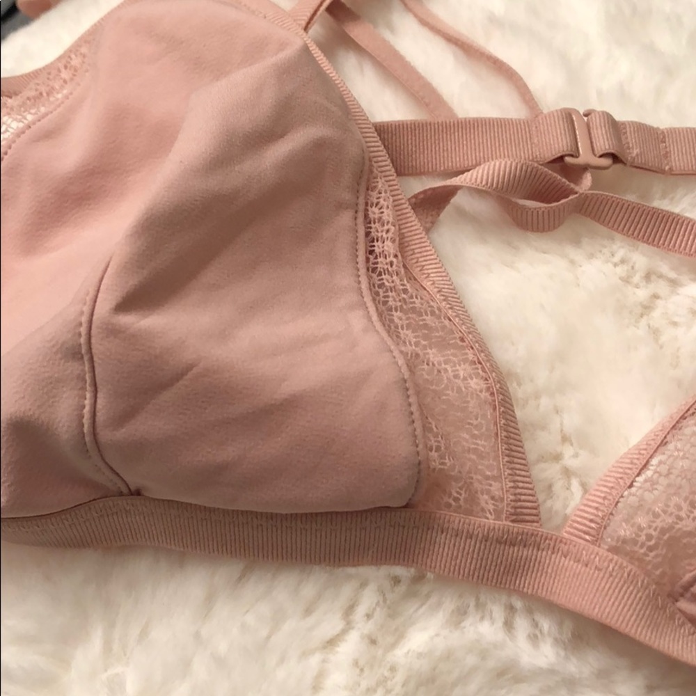 Victoria Secret Strappy Bralette - NWT - Large - Picture 6 of 6